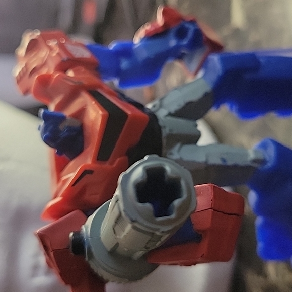 Transformers Optimus prime mini figure plastic toy for kid robot - Picture 7 of 7